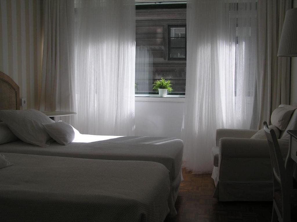 Hotel Central By Myhousespain ヒホン 部屋 写真