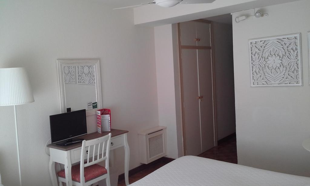 Hotel Central By Myhousespain ヒホン 部屋 写真